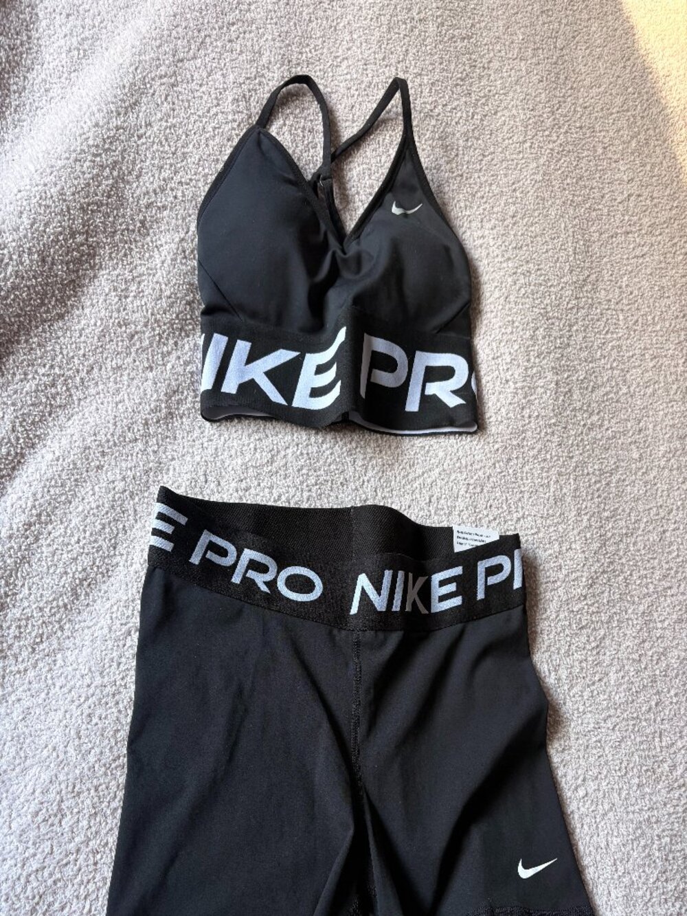 NIKE Pro Bra & Short Matching Set S/M